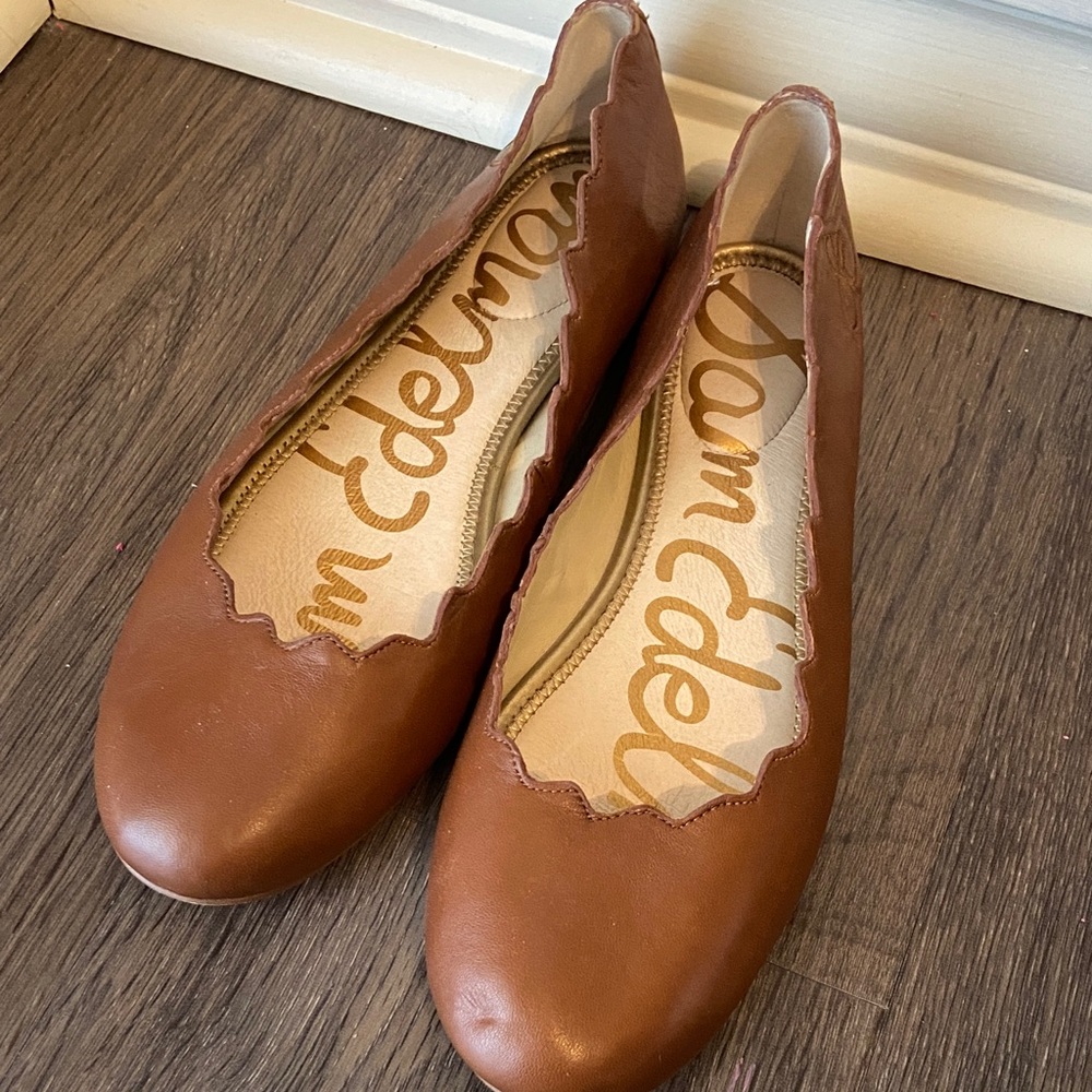 Sam Edelman Brown Scalloped Flats - Picture 2 of 2